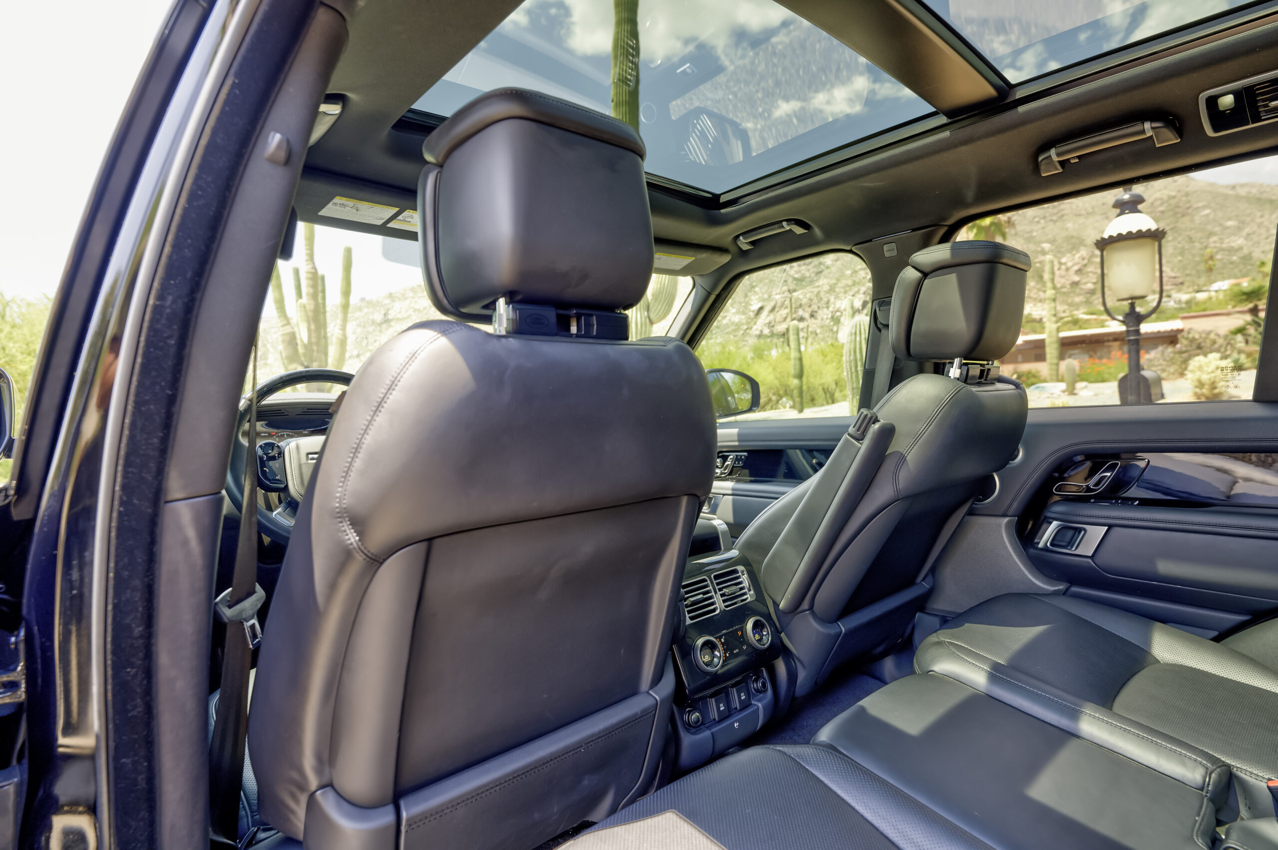 2019 Land Rover Range Rover HSE photo 27
