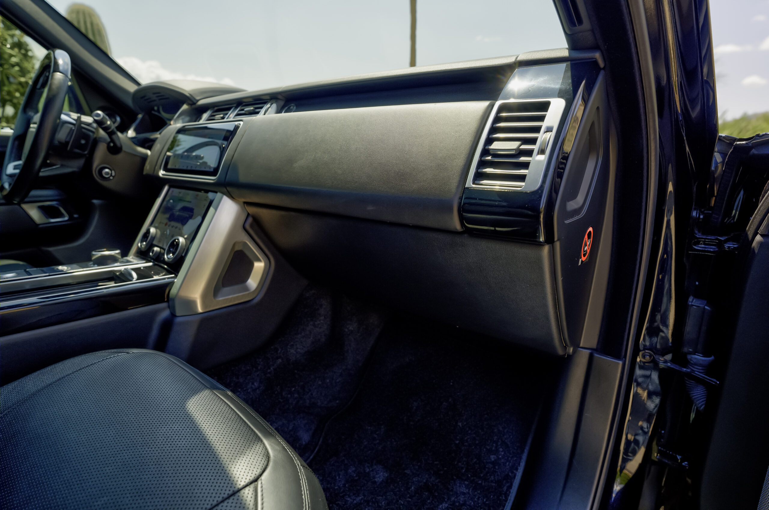 2019 Land Rover Range Rover HSE photo 13